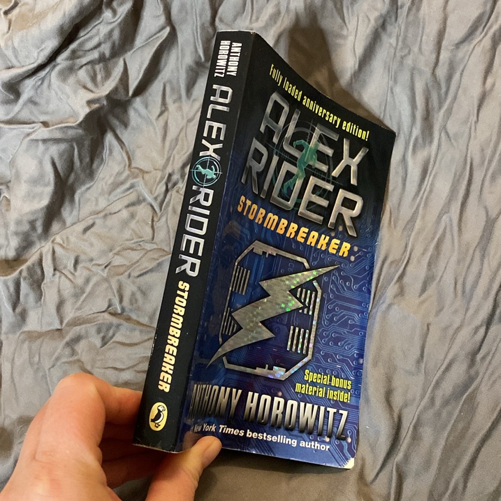Alex Rider Stormbreaker Book - Picture 3 of 6